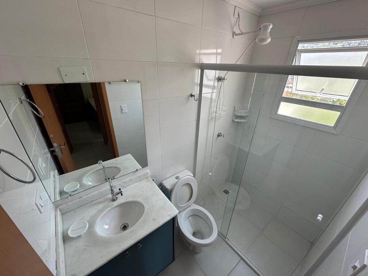 Lindo Apto In Pereque Mirim- Apartamento *